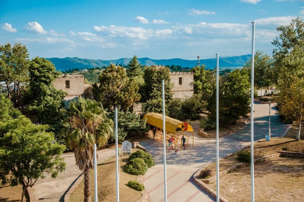 castillo parque tematico pekos villa carlos paz (1)