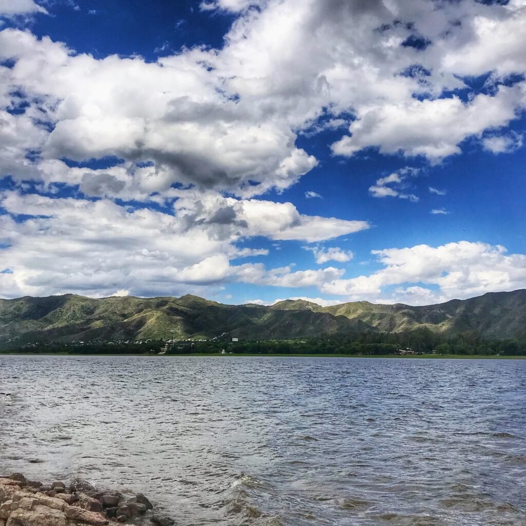 como es villa carlos paz para vivir