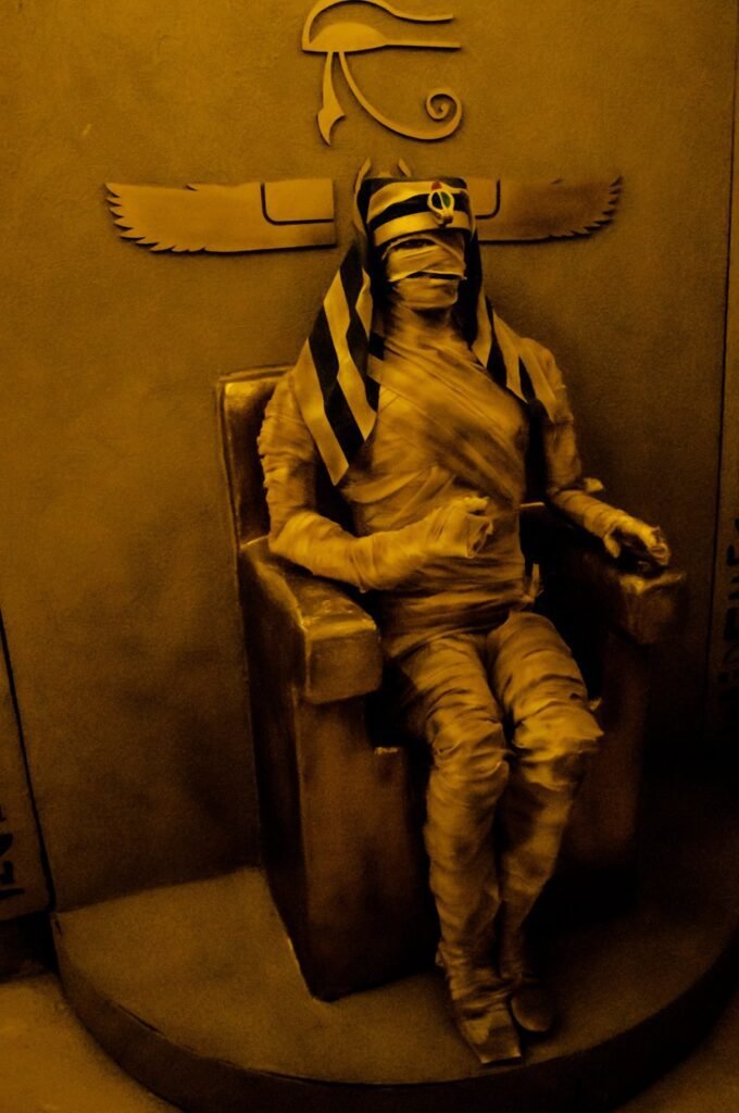 piramide en pekos parque tematico villa carlos paz (5)