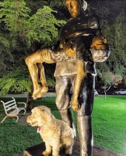 plazoleta gabriela mistral villa carlos paz plaza del bombero