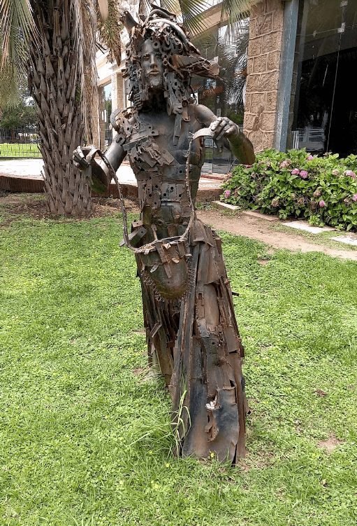 municipalidad de villa carlos paz escultura