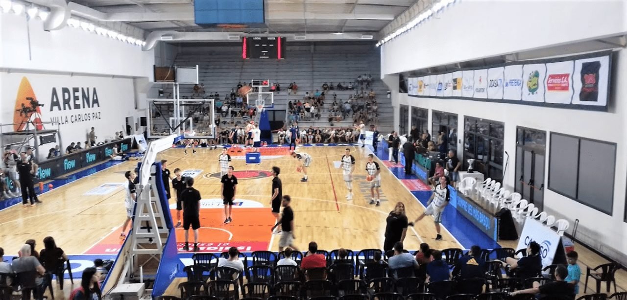 estadio arena villa carlos paz partido de basquet