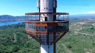 el pato torre abandonada villa carlos paz