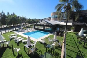 Portal del Lago Hotel