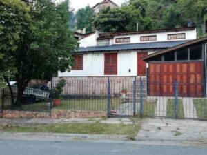 Carlos Paz Colinas House